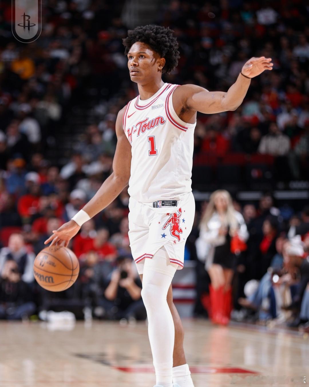 末节崩盘，第四节惨败对手。前六分钟火箭只得两分。领先16分的情况下被马刺逆转，一