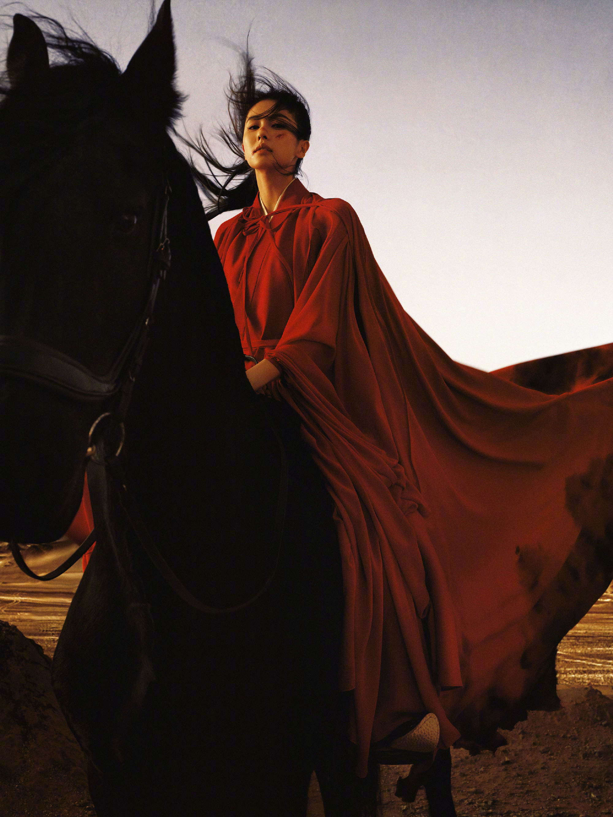 白鹿赵晴 彼此的微博铁粉白鹿，白鹿，白鹿，我也是你的铁粉今晚继续看唐宫奇案 啊