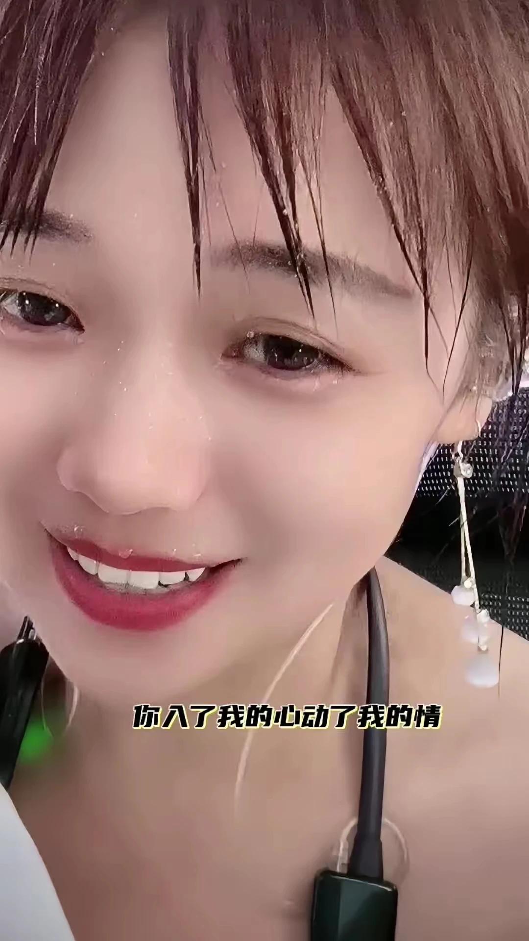 美女放到什么地方都是美女……