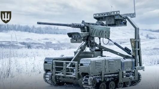 图文：只闻机枪响不知是乌军武装机器人  俄军士兵向其投降 

乌军第131独立侦