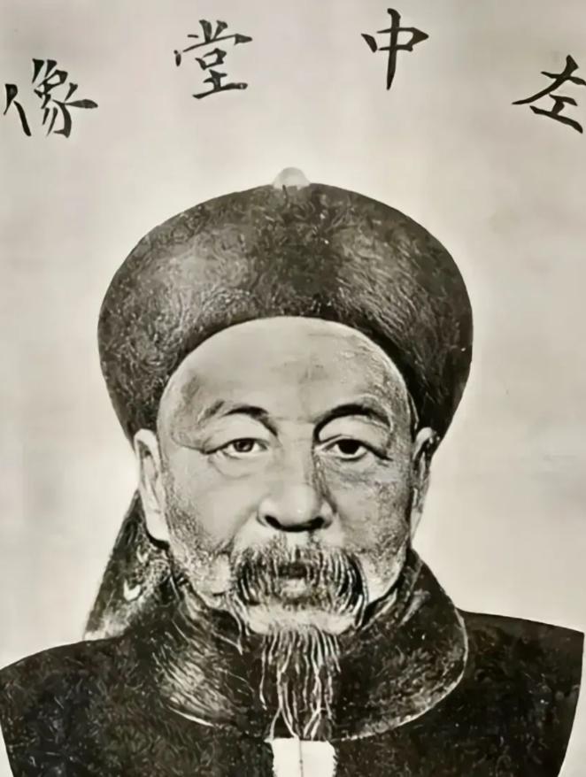1874年，62岁的左宗棠奏请辞去陕甘总督的职务，进京参加当年的会试。朝廷哭笑不