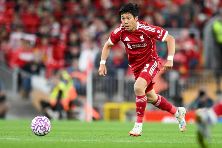 远藤航：植入人工韧带大约需要3个月康复 希望赶在5月底前复出4月3日讯 据日媒G