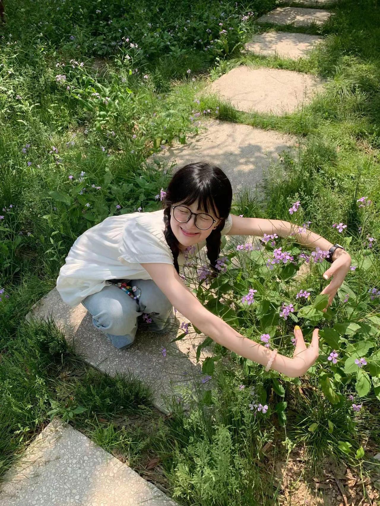 我又泪流满面 你不在我身边(T ^ T)