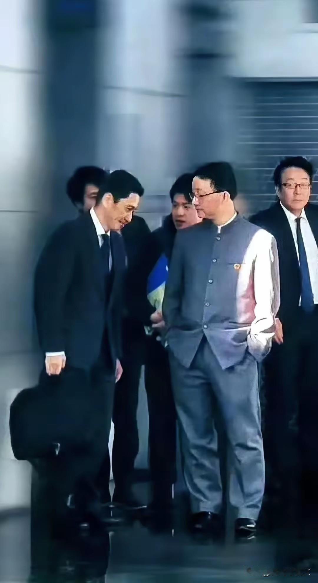 最近40年来，中国最大的变化就是科技创新得到了前所未有的发展，人文环境持续向好。