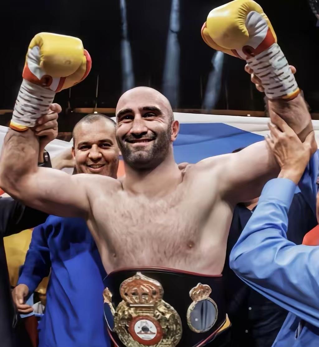 加西耶夫推广人：张志磊是我们的潜在对手，伊陶马同样也在名单上！

WBA重量级普