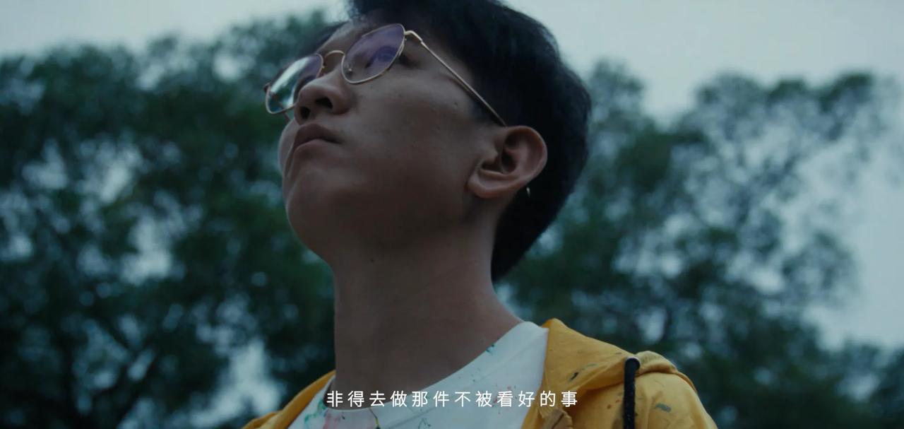 比亚迪的河蚌青年真的太戳中人了，因为当代年轻人最稀缺的品质就是：不知道为什么坚持