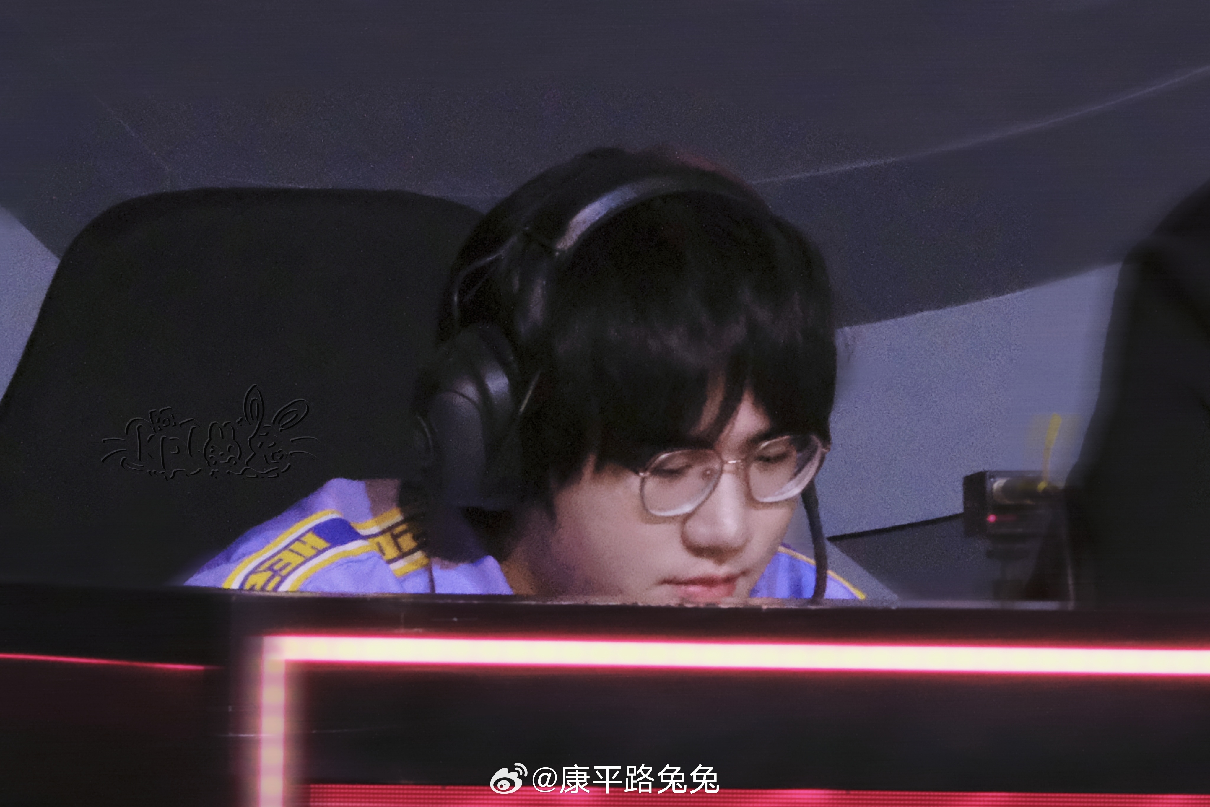 兔图前线这个小🍍脑袋怎么这么萌hero对战edgm