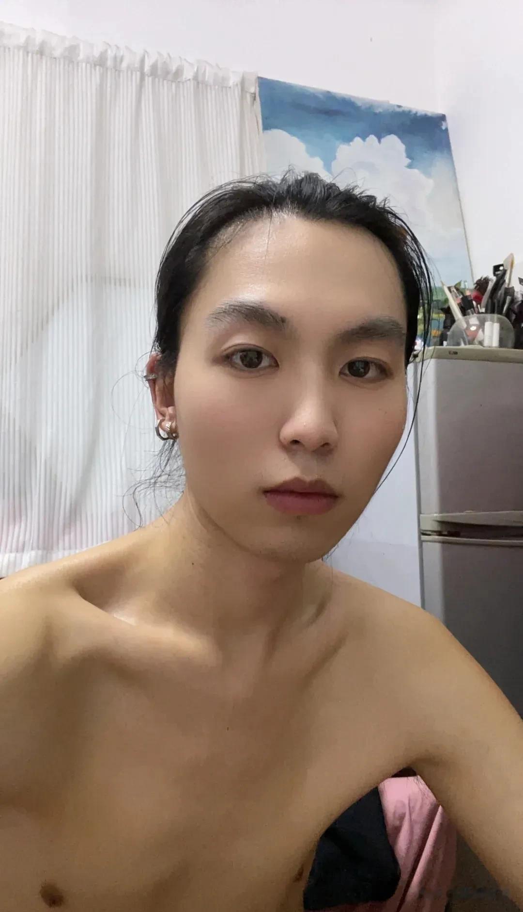世人笑我太疯癫
我笑世人看不穿……[黑脸]