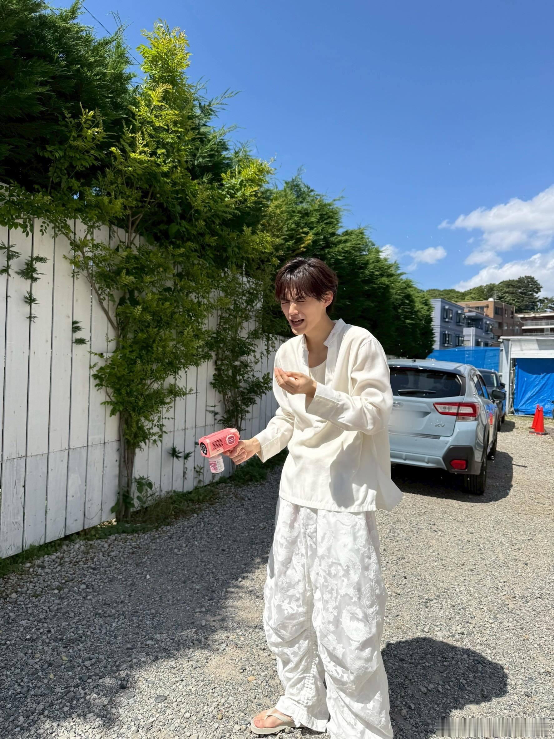 簡秀吉（🤍🌬️🫧🧴🛁🚿🧼🤍Emo!miuさんで公開中のクレージュ
