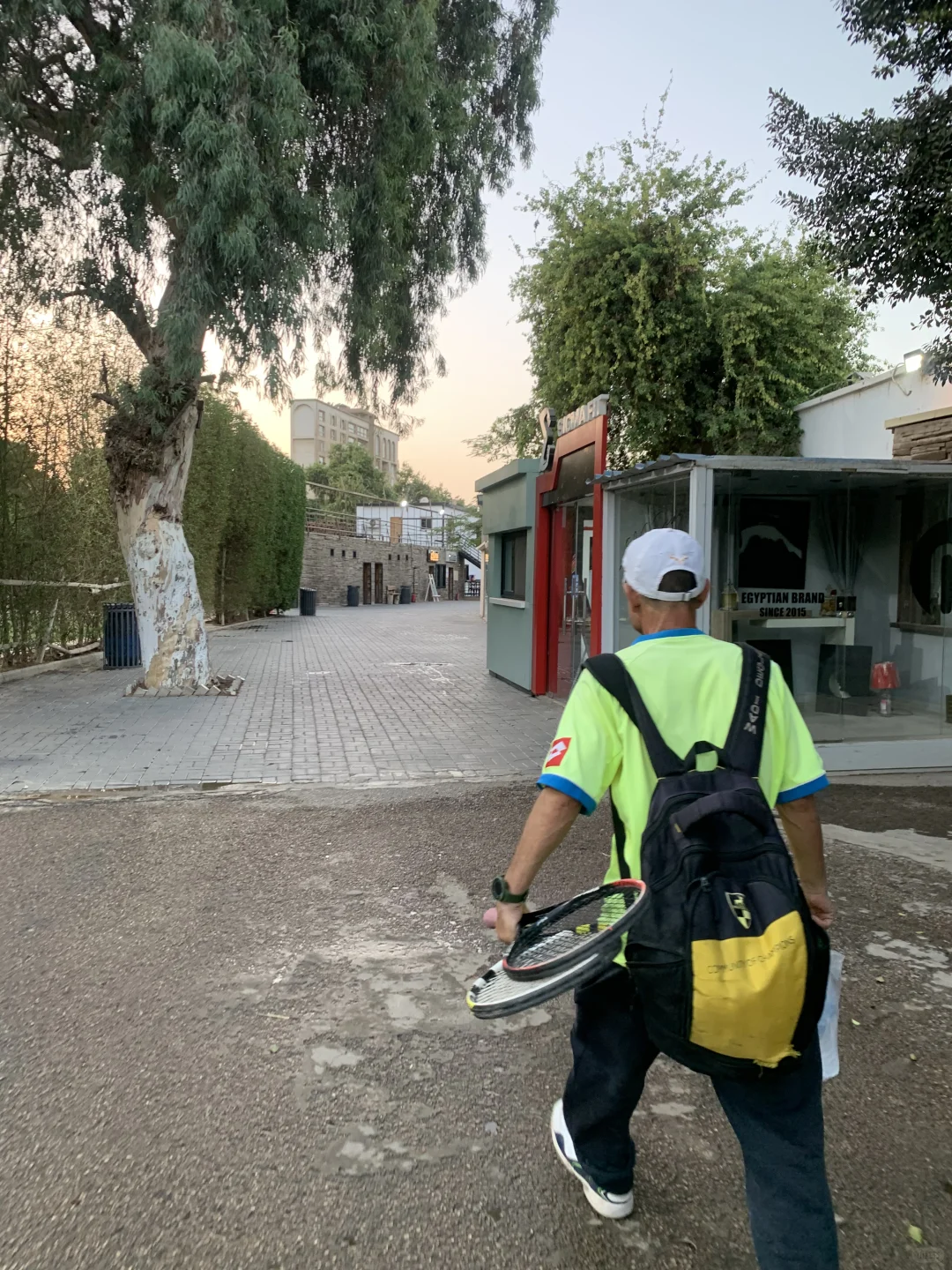 在埃及学网球🎾，遇到一个靠谱的教练