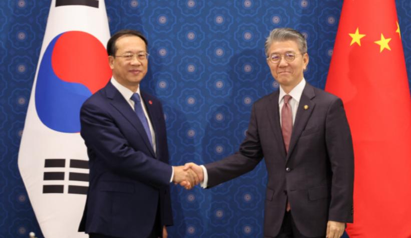 韩国近日就中国外交通报中的“韩朝两个国家”表述提出交涉，称这一说法与韩方立场存在