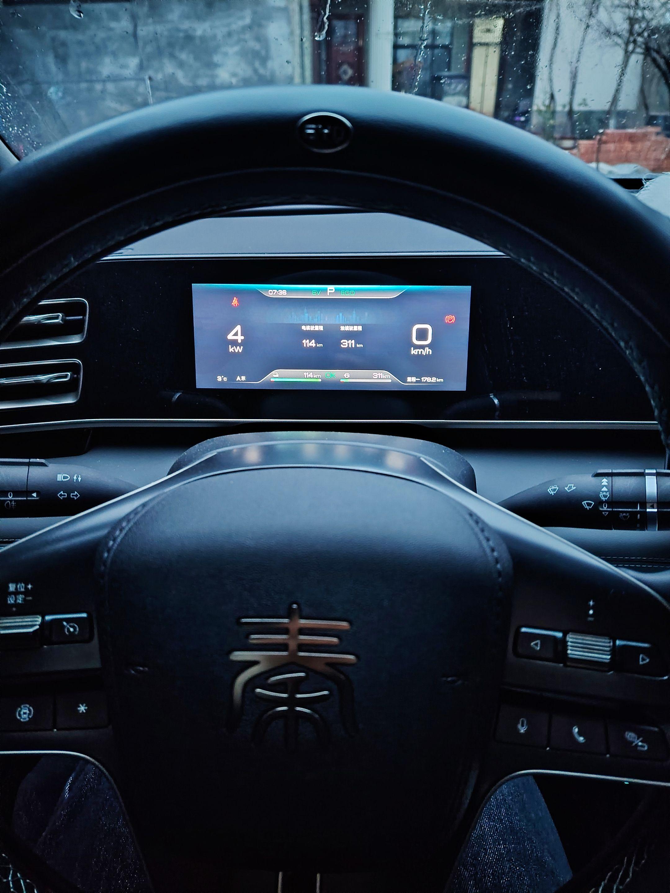 “责任”二字将我困在了这方寸之地， “柴米油盐”填满了我的整个生活。 ...