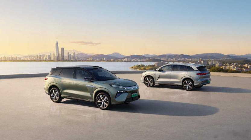 广州车展 新货+1比亚迪唐L全新橄榄绿车色首秀全系标配车位到车位高阶智驾+DiL