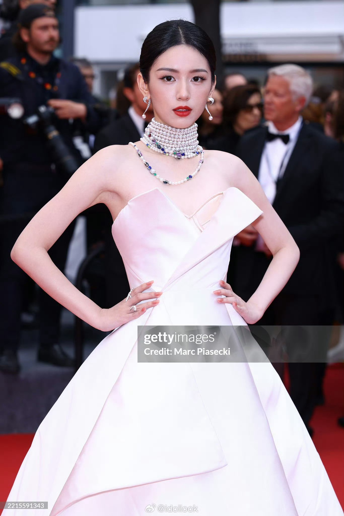 周也下雪封神镜头柳智敏 漂亮女人 【周也 柳智敏】不同的时间 同样的戛纳红毯  