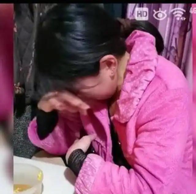 多少普通人被网贷拖垮！位 35 岁的妈妈，当着 5 岁孩子的面，一口气喝光了整瓶