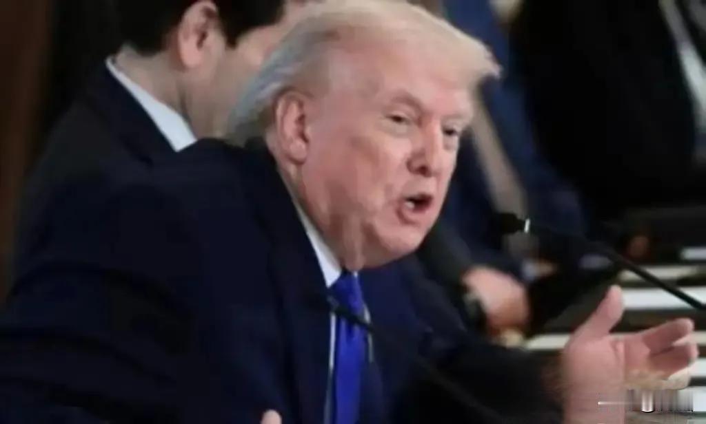 特朗普突然摊牌了，美国众议院高票通过法案，想要把中国踢出G20和国际清算银行，但