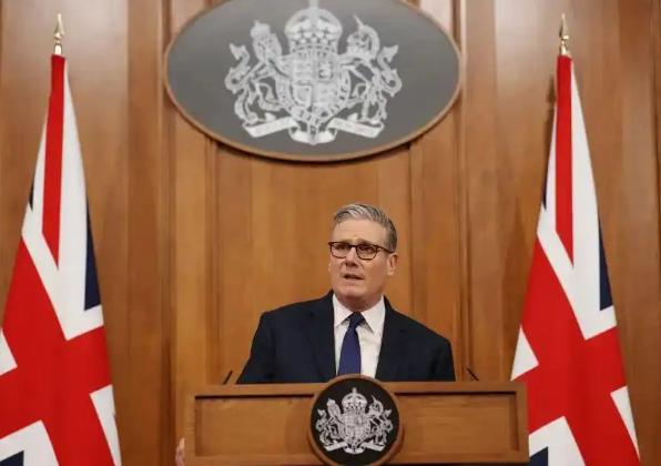 英国宣布向乌克兰供应浓缩铀。
英国首相斯塔默在七国集团埃维昂峰会上宣布，英国将提