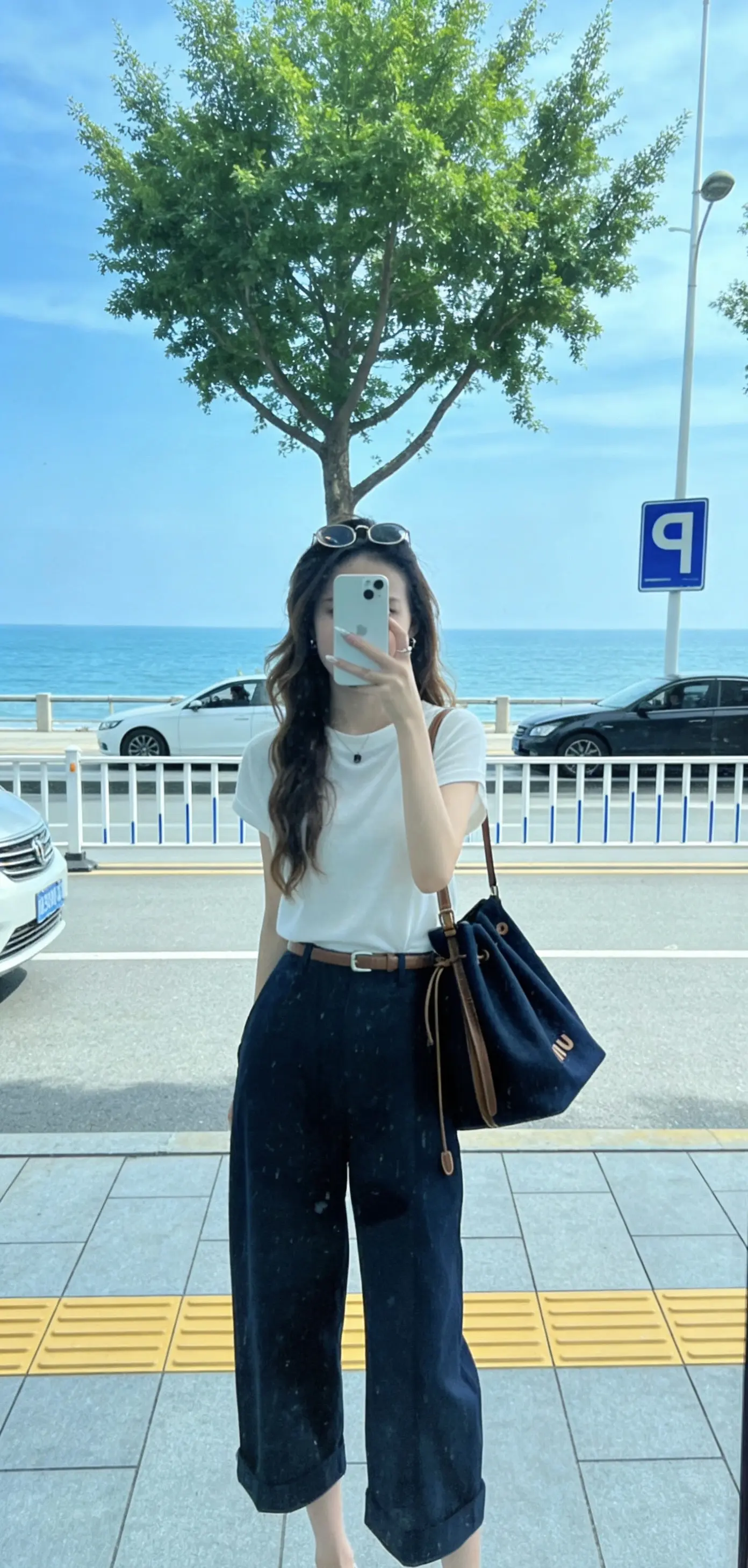 "生活，其实和天气一样，有晴，有阴，有风，偶尔还下点雨，自然规律，生活...