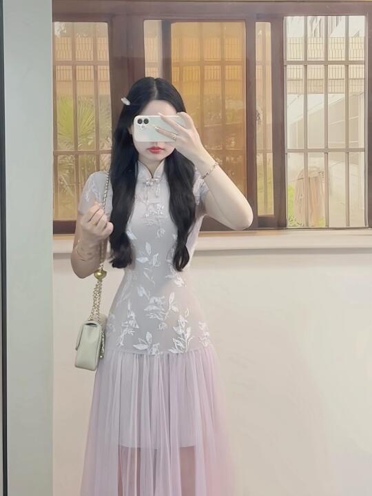 啊啊啊三选一？！😭图2小白裙也好好看！！
