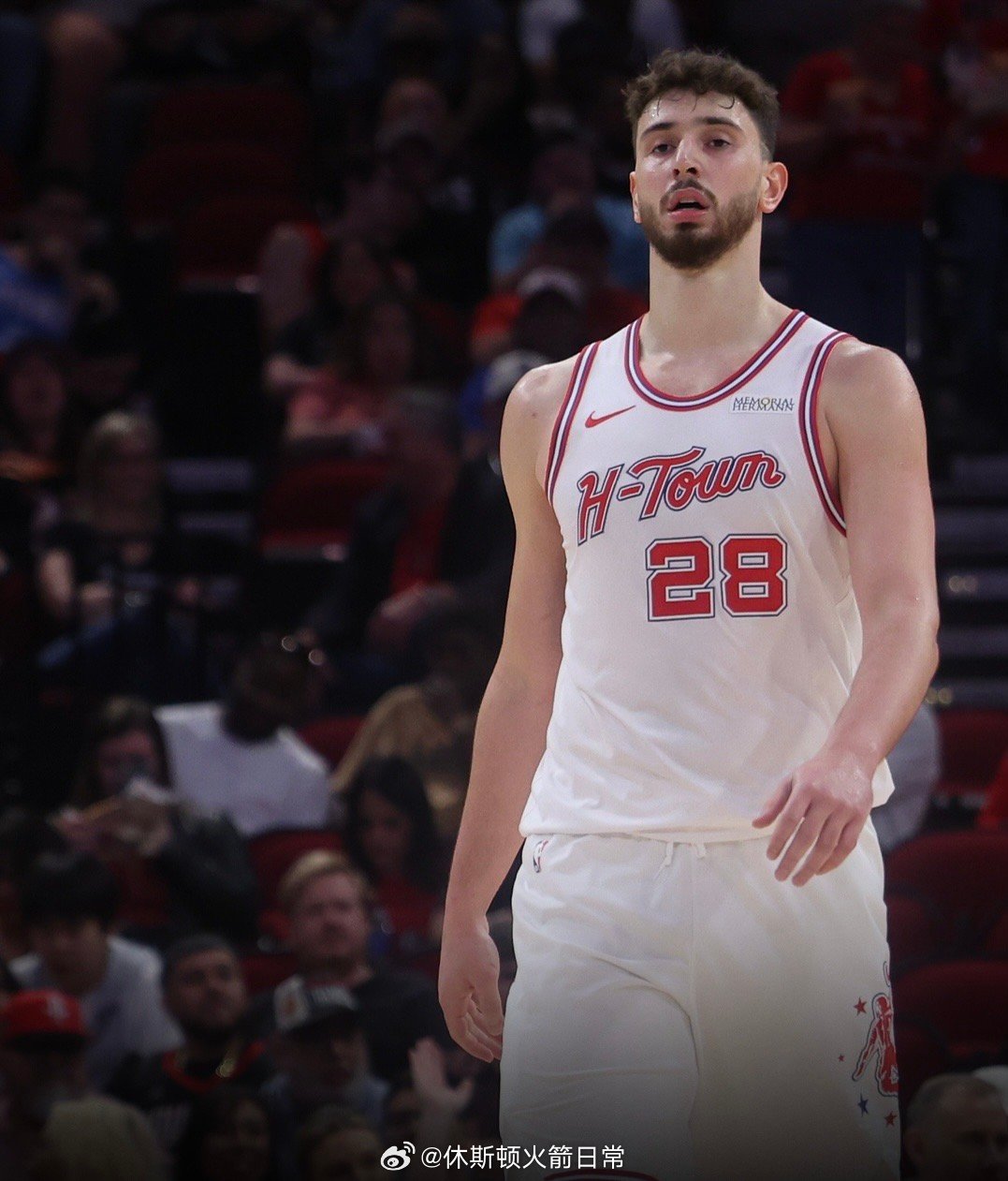 申京不在伤病名单，明日可以出战湖人申京休斯顿火箭湖人vs火箭
