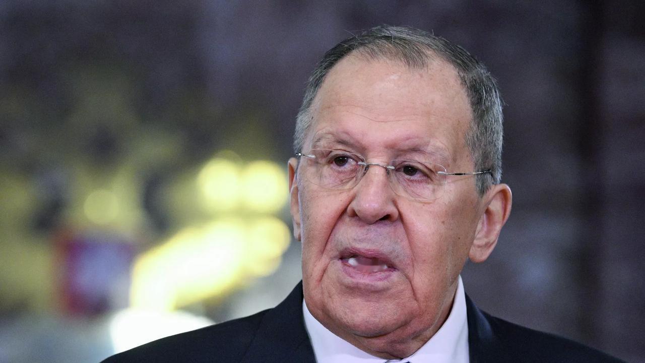 拉夫罗夫就乌克兰问题表态。

俄罗斯卫星通讯社2月26日报道，俄罗斯外长拉夫罗夫