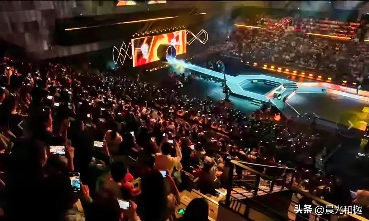 孙颖莎回答饭圈！
重庆冠军赛受央视频记者采访时，孙颖莎用一个支持、两个希望回答饭