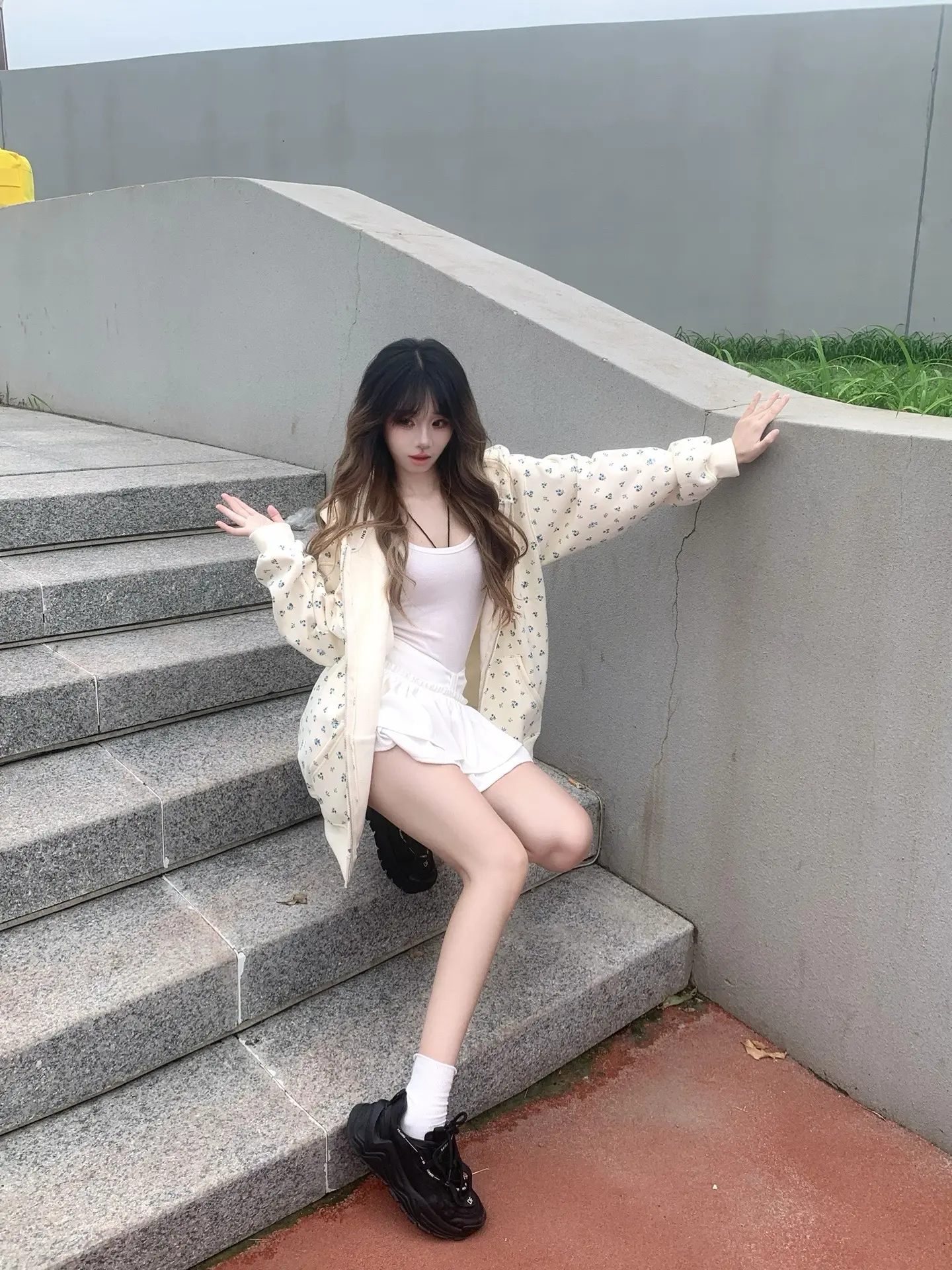我觉得这个时候你该想我了。