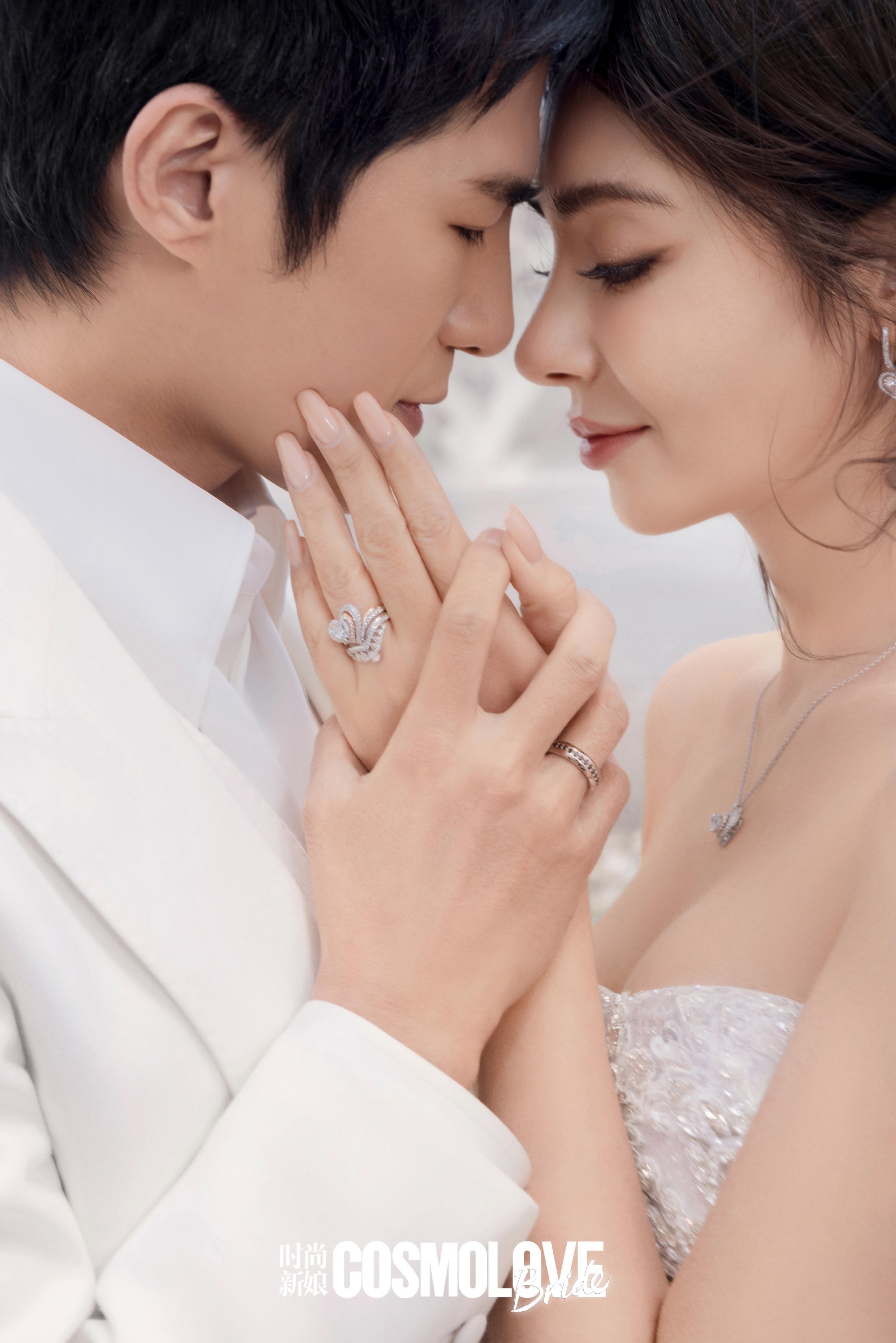 姜潮麦迪娜婚礼请柬姜潮麦迪娜明天补办婚礼谁懂啊！这神仙爱情终于补齐了仪式感！明天