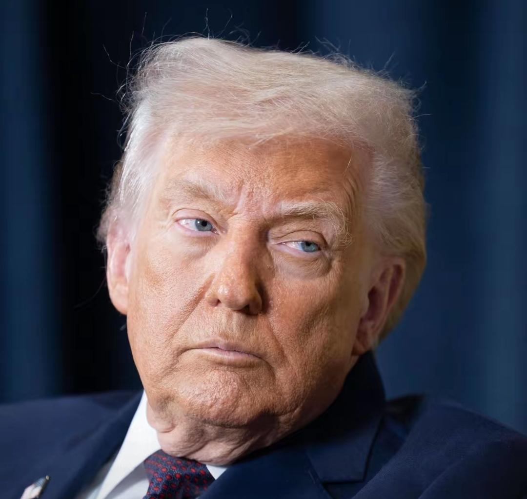 特朗普可千万挺住！这老小子要是挂了，谁替咱们把美国往死里折腾？
什么谣言都滚蛋，