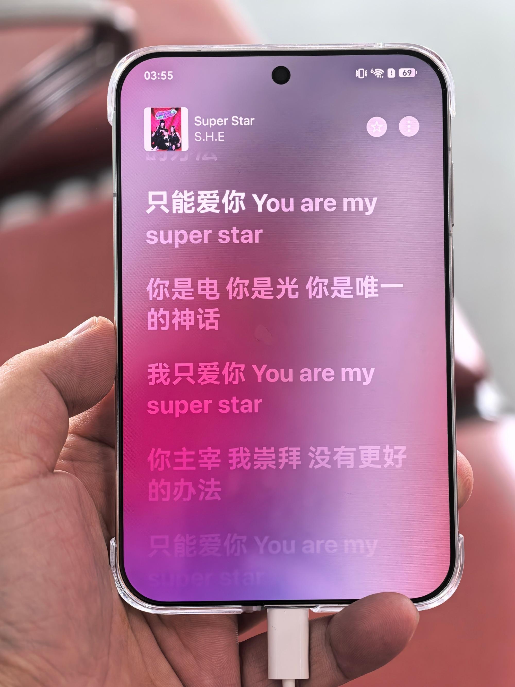 有一说一，微软，Google，Apple 这三家公司真的是非常有趣，在对方平台互