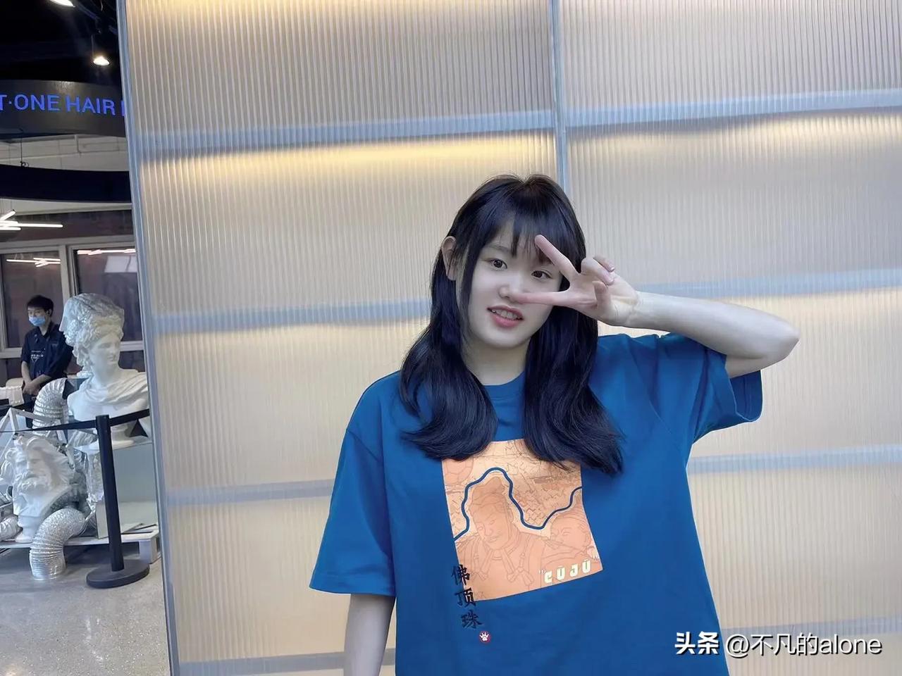 2月5日，金豆妈更新动态，并配文“2026皆是美好，变美、变强、变富”。

金豆