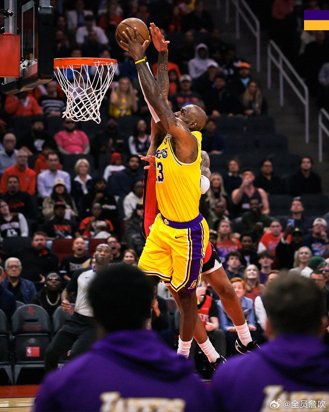 全场比赛结束，湖人客场100-92战胜火箭赢来六连胜！詹姆斯18分5板5助2断、