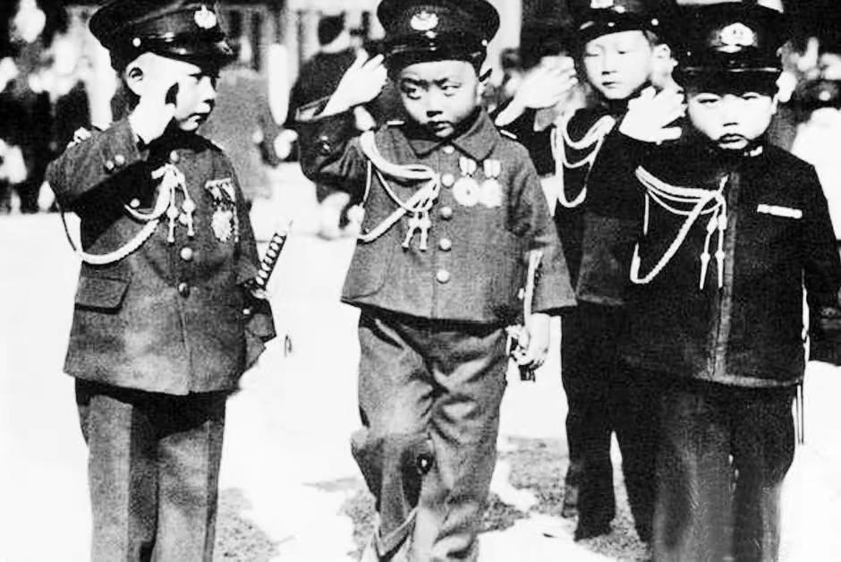 专家：断定中日永远不会再战明显有问题：日本内阁通过答辩书，拒绝改变错误立场、不悔