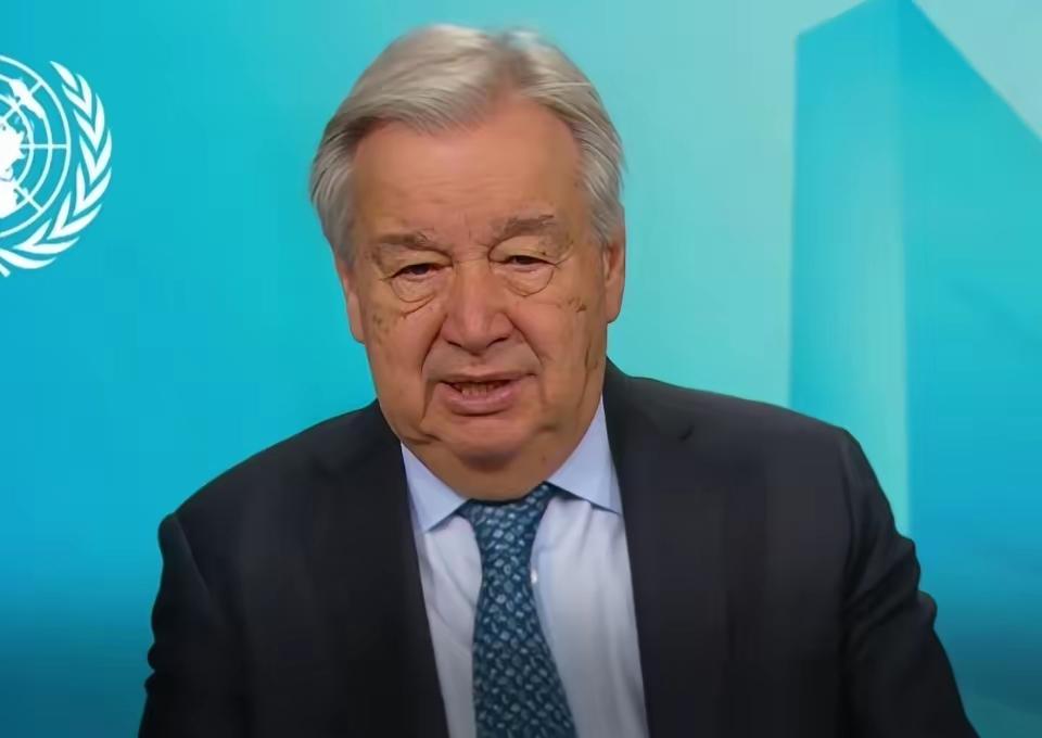 终于对美国上阳谋了！中国正式通告全球，美国不愿干的事中国干！
 
中美博弈进行到