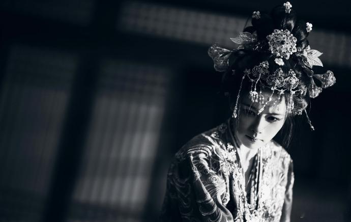 青雾风鸣、唐宫奇案 我的评分： 白鹿开播发文唐宫奇案 被李佩仪的人设狠狠戳中！不