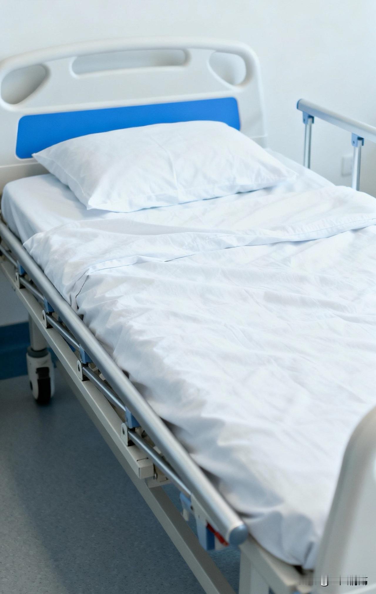 每一次住院，都会看到一场场的生离死别。
在医院的日子，时间仿佛被拉长了。白昼与黑