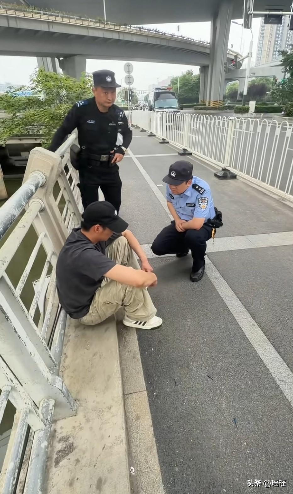 我去的话应该是不会有人发现的，特别是晚上没啥人[微笑]