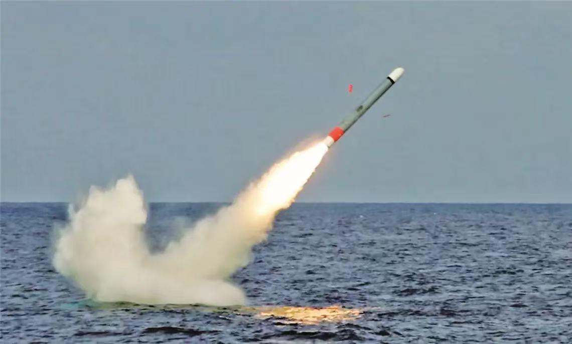 第一枚导弹只要飞越东海中线，这场战争的“刹车系统”就会在物理层面瞬间气化！很多人