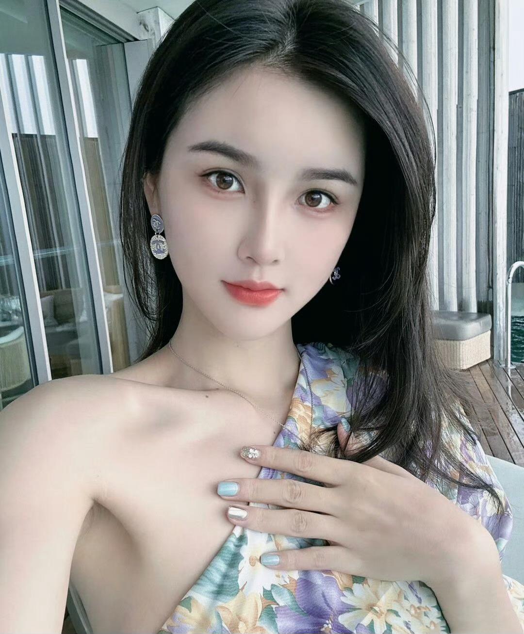 在上海气质模特美女 ​​​