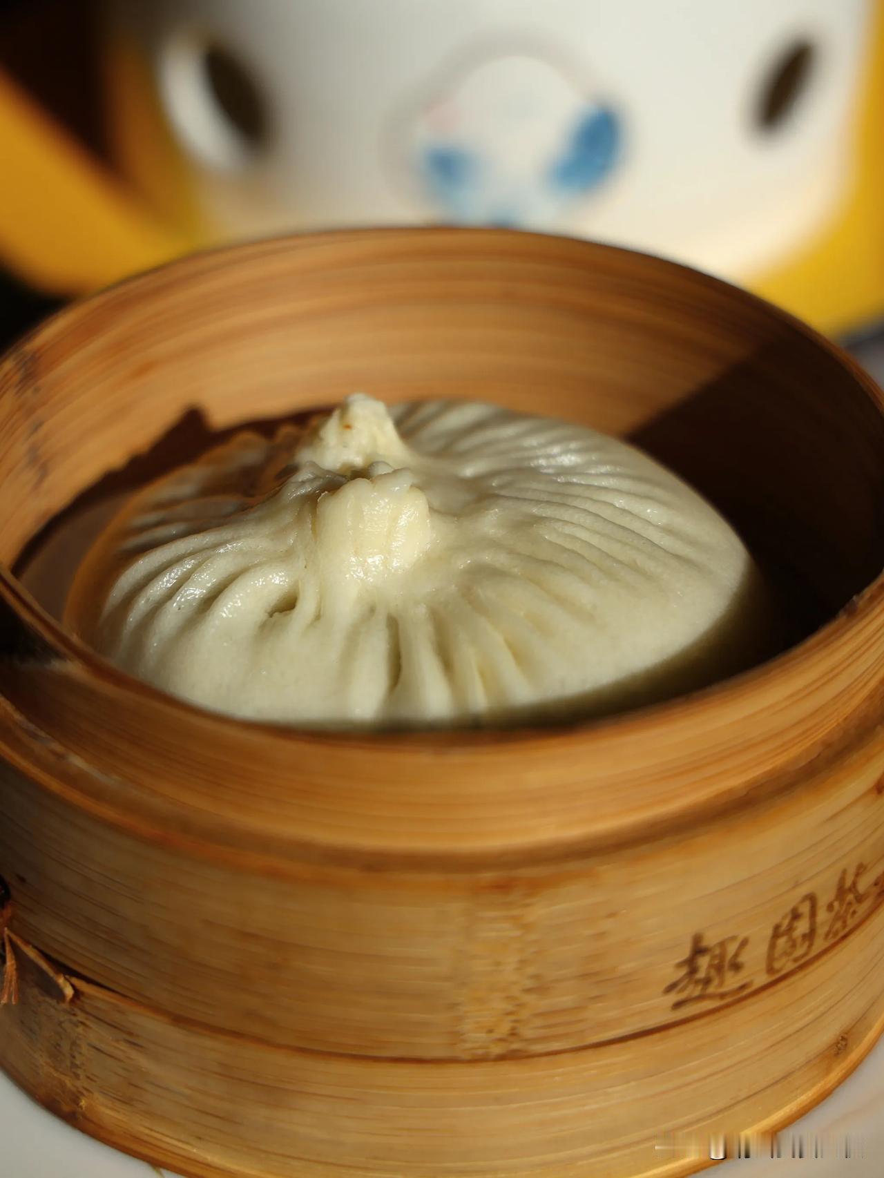 🏡扬州的正确打开方式 从趣园早茶开始
 
在秋天来扬州，也能看到趣园比较清爽的