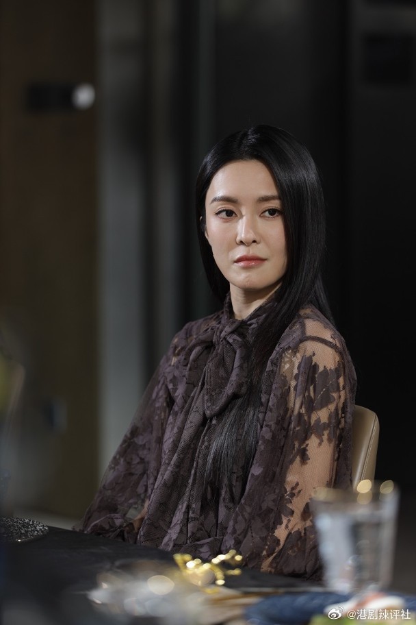 無綫年度重頭劇《璀璨之城》將於10月12日首播，焦點除了張智霖（Chilam）與