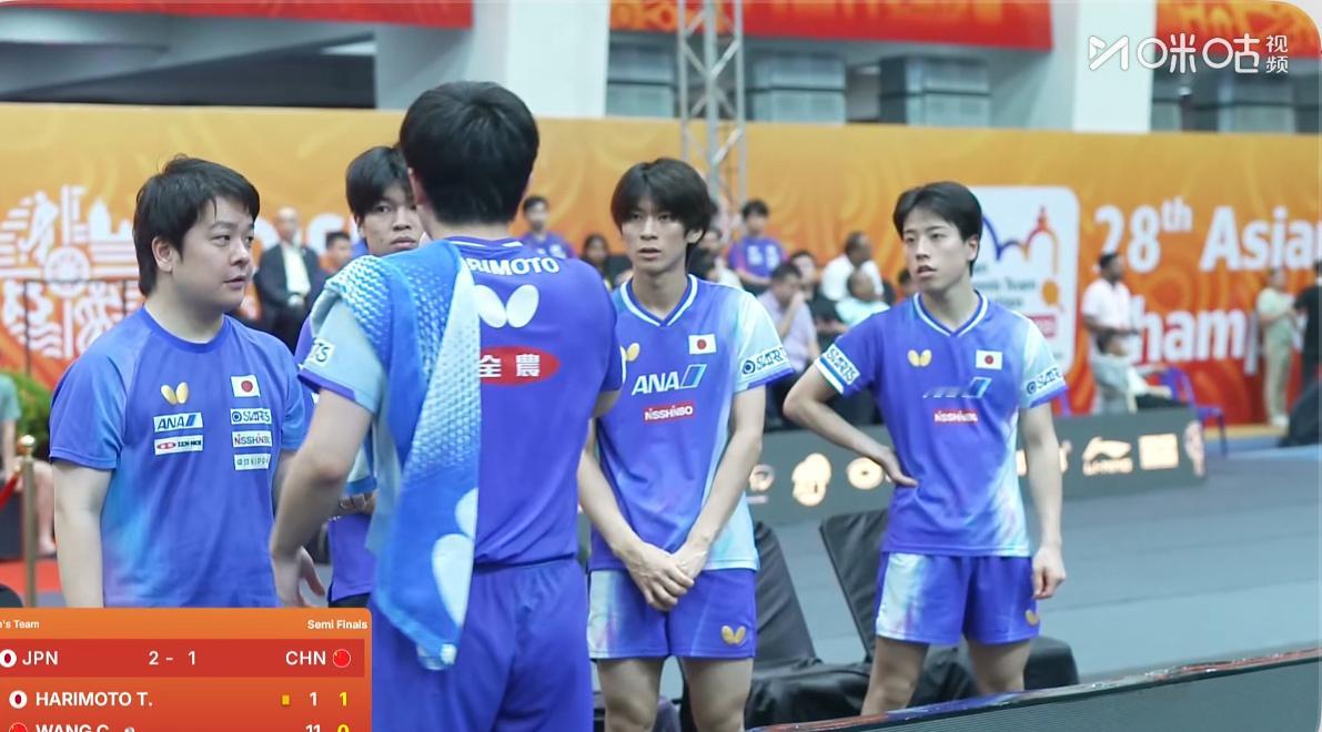 王楚钦1-1张本智和（第二局11-1） ​​​