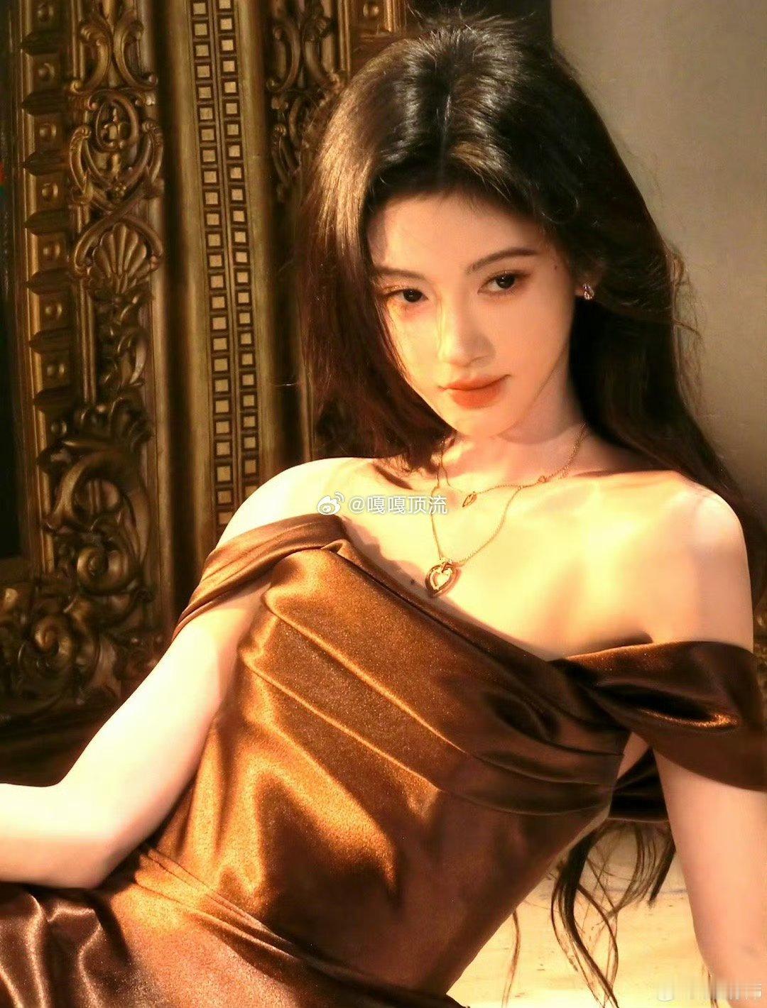 小鞠婧祎陆映橙去了拉拉队选拔  家人们谁懂！看到小鞠婧祎陆映橙跑去参加拉拉队选拔