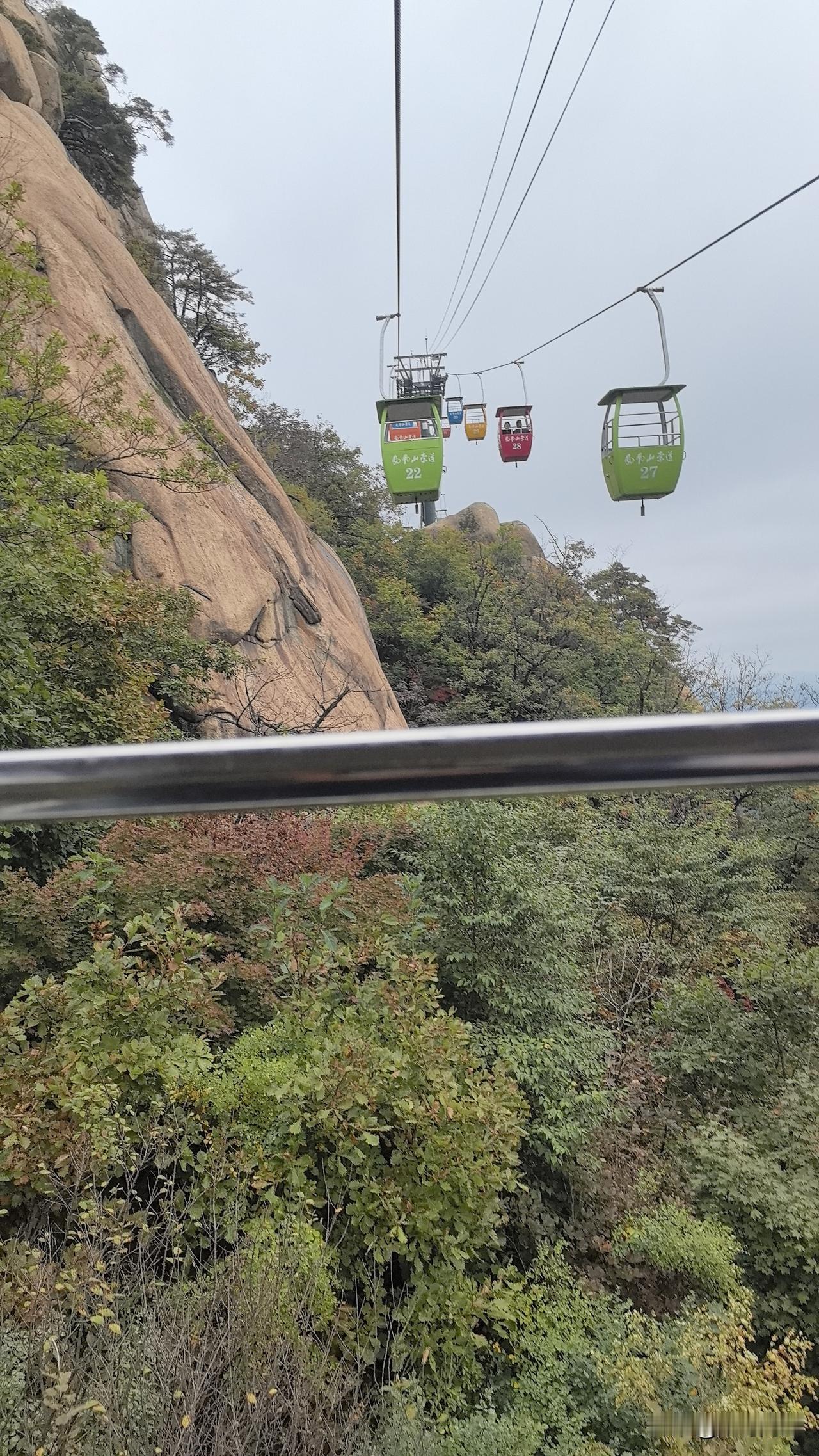 儿子高中学业已经近半程
可我还是没有弄明白高考志愿
根据儿子平时的成绩
我给他的