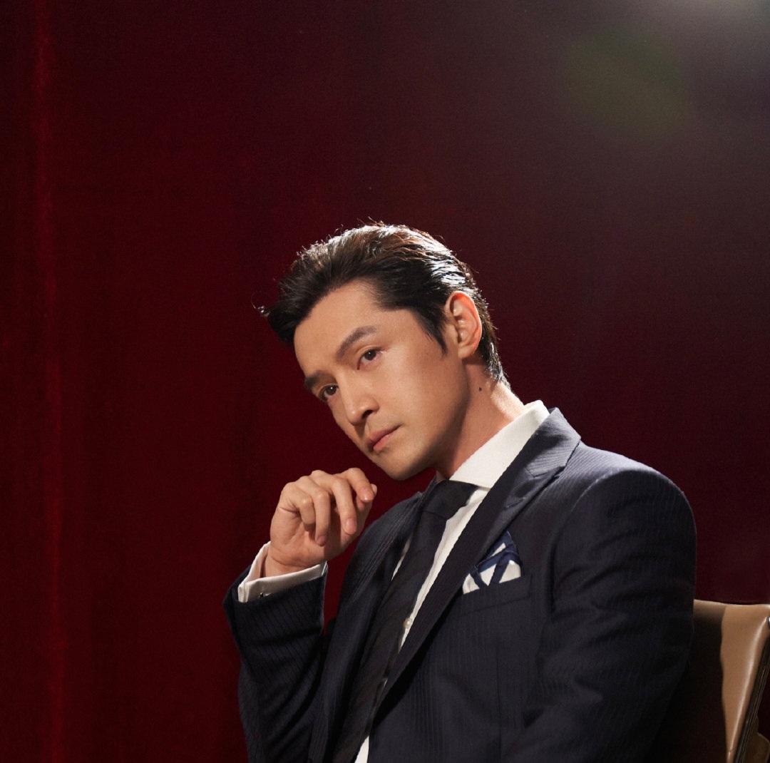 胡歌初恋女友拿出早年信件，这是为啥啊？

不说胡歌已经结婚生女，就为了给自己母亲