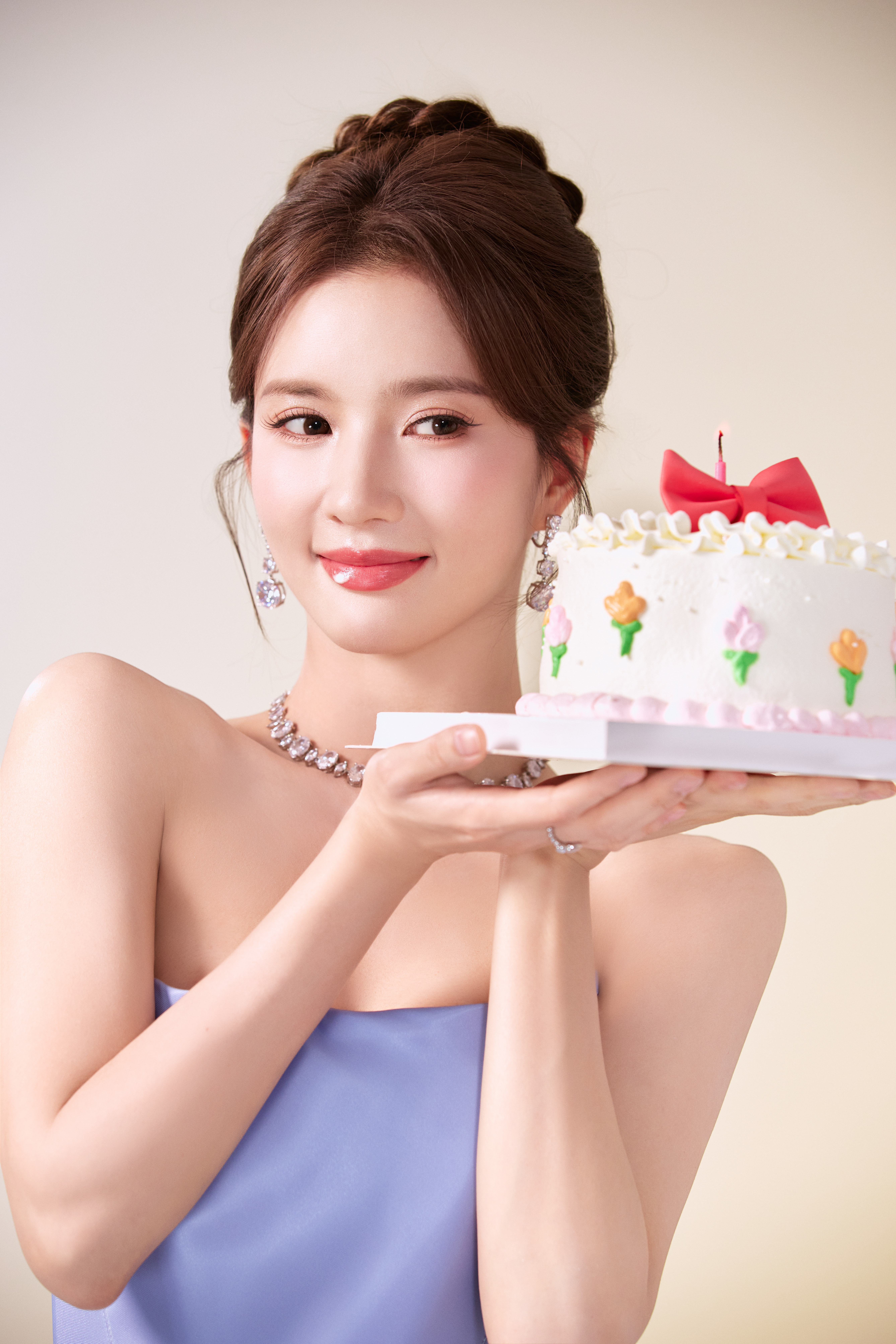 刘些宁 生日快乐！年年18岁！ ​​​
