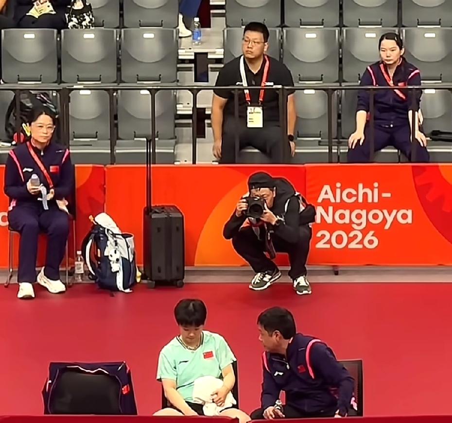 莎莎采访说她有可能是最后一次参加亚运会了，说了不止一次；舍不得她离开赛场，又希望