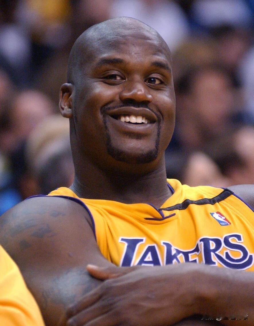 历史上满分球员的只有他独一个：
NBA 2K26官方给出的能力值排名前三：
1: