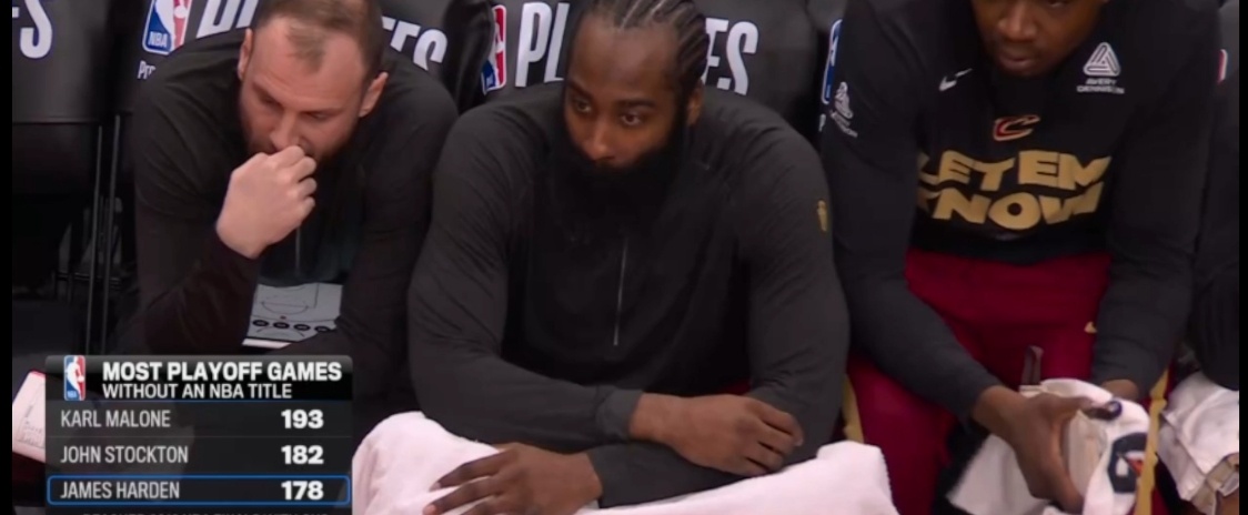 季后赛半决赛直播:湖人vs雷霆 骑士vs活塞免费看球直播→:网页链接（复制到浏览
