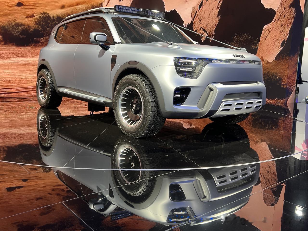 大湾区车展上smart展台带来全新smart精灵#5概念车，新车将定位为纯电中型